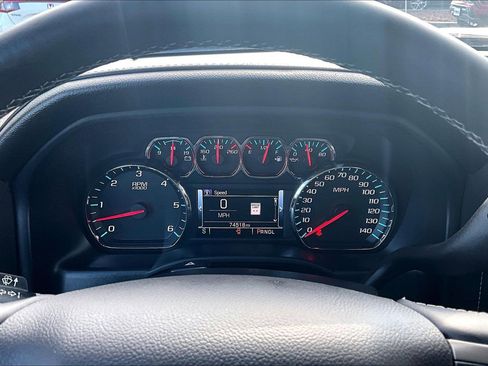 Used 2017 Chevrolet Silverado 1500 High Country image 25