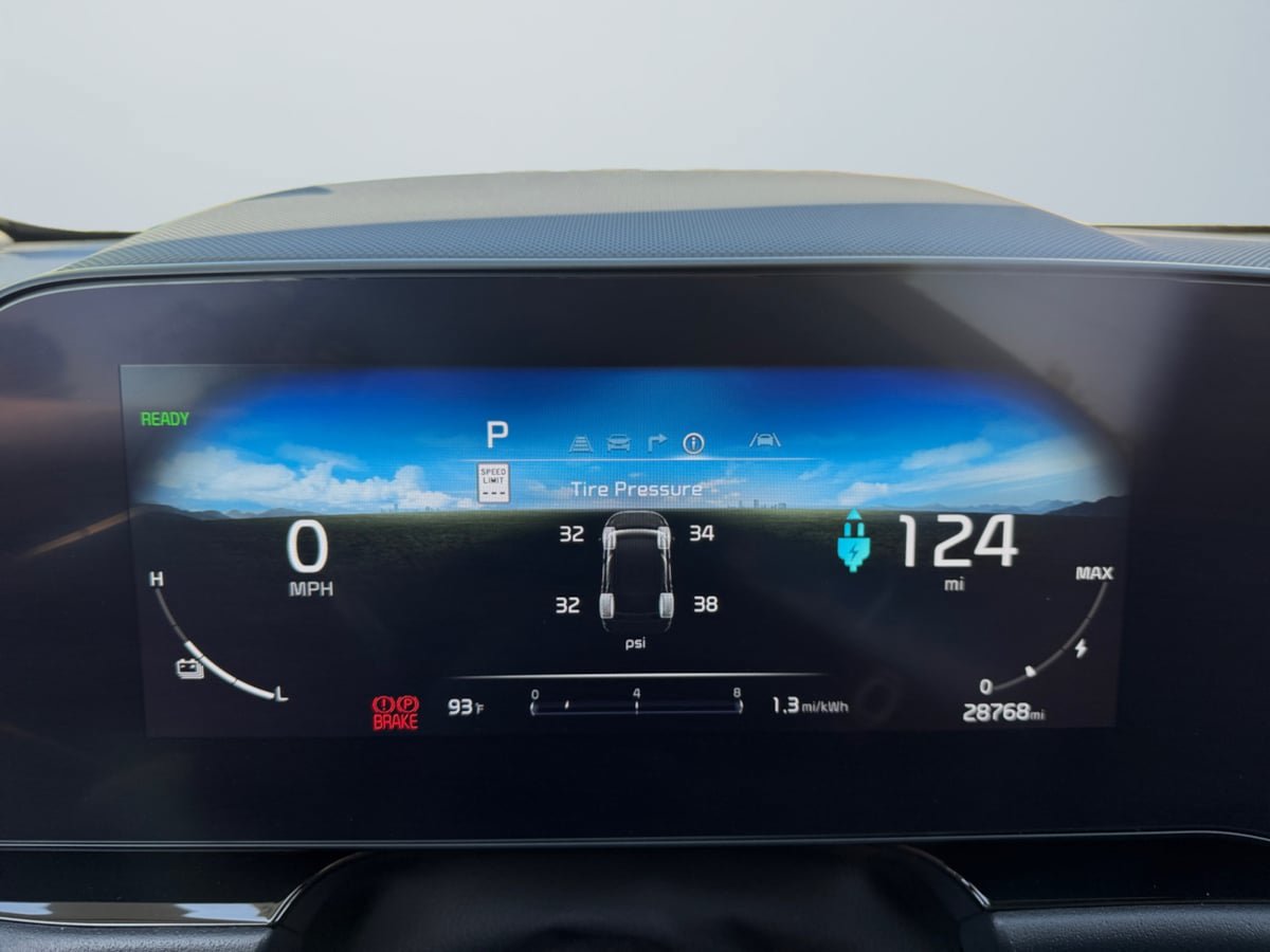 Used 2023 Kia Niro Wind FWD image 12