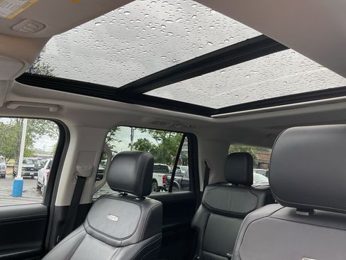 Used 2025 Ford Expedition Max Platinum AWD/4WD image 26