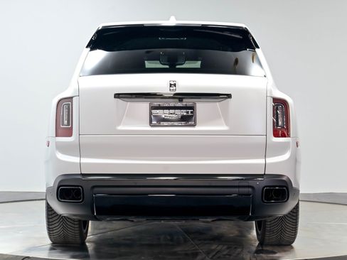 Used 2021 Rolls-Royce Cullinan Black Badge AWD/4WD image 58