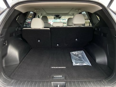 Used 2023 Hyundai Tucson Limited image 18