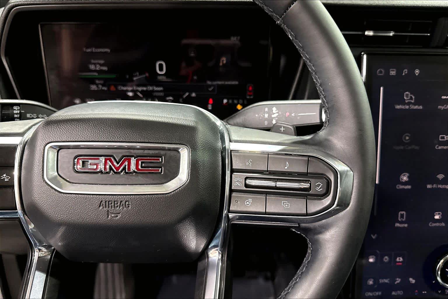 Used 2025 GMC Terrain Elevation w/ Elevation Premium Package AWD/4WD image 25