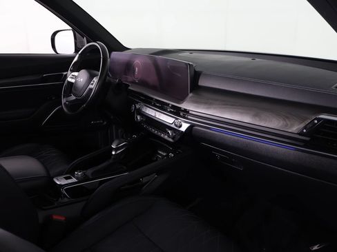 Used 2023 Kia Telluride SX X-Line AWD/4WD image 35