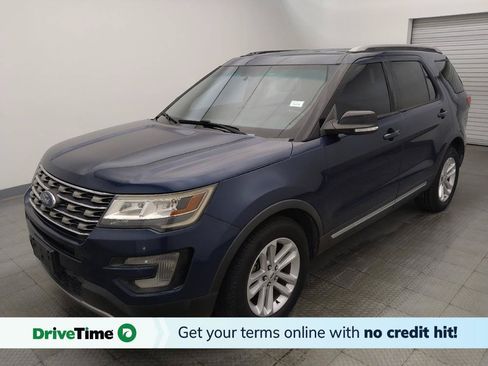 Used 2017 Ford Explorer XLT FWD image 1