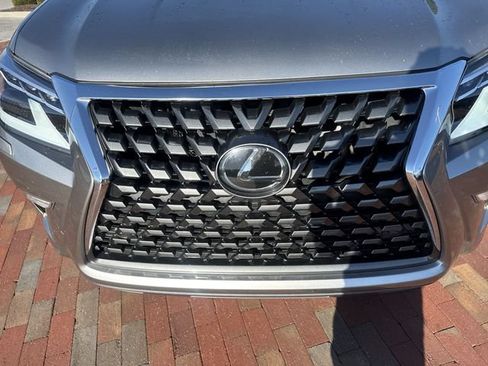 Used 2021 Lexus GX 460 Premium w/ Premium Package AWD/4WD image 22