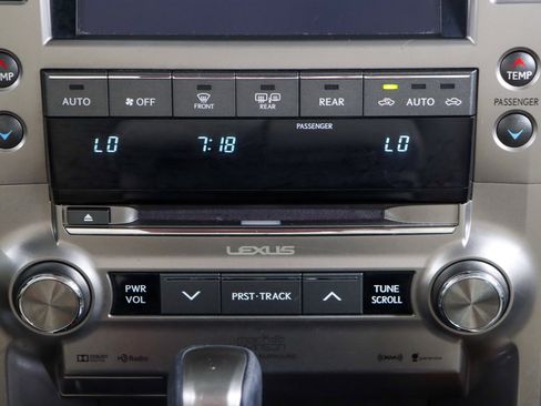 Used 2021 Lexus GX 460 Premium w/ Premium Plus Package AWD/4WD image 21