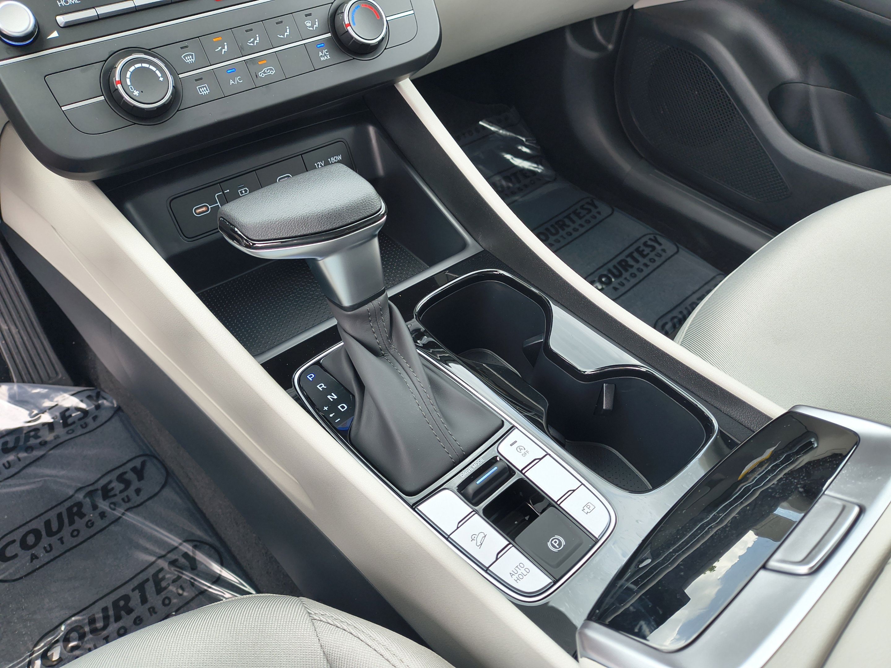 New 2026 Hyundai Tucson SE FWD image 25
