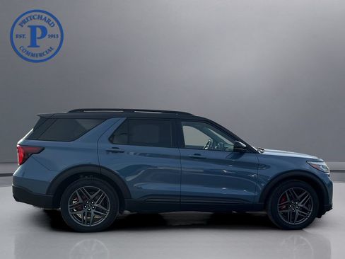 Used 2025 Ford Explorer ST AWD/4WD image 8