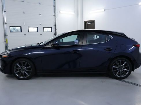 Used 2023 MAZDA MAZDA3 s image 4
