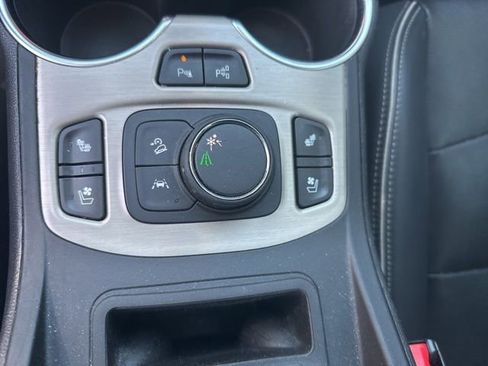 Used 2018 GMC Terrain Denali w/ Advanced Safety Package image 16