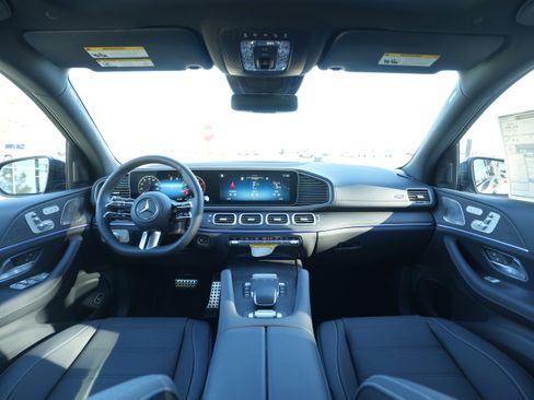 New 2026 Mercedes-Benz GLS 450 4MATIC image 21
