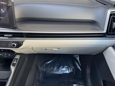 Used 2025 Kia Sorento S w/ Panoramic Sunroof Package FWD image 34