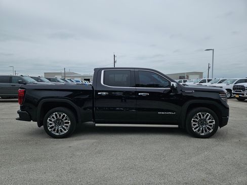 Used 2024 GMC Sierra 1500 Denali Ultimate AWD/4WD image 2