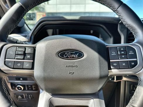 Used 2025 Ford F150 Lariat w/ Equipment Group 502A High image 33