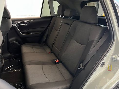 Used 2022 Toyota RAV4 XLE w/ Convenience Package AWD/4WD image 37