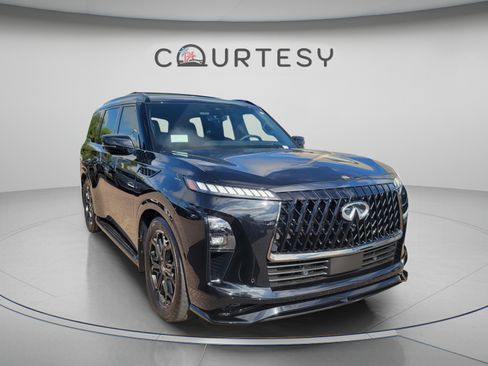 Certified 2026 INFINITI QX80 4WD w/ Sport Exterior Package image 6