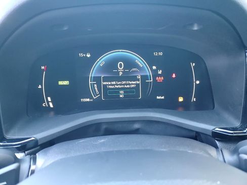 Used 2025 Toyota Camry SE w/ Convenience Package image 24