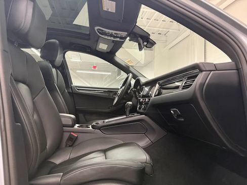Certified 2026 Porsche Macan w/ Premium Package Plus AWD/4WD image 25