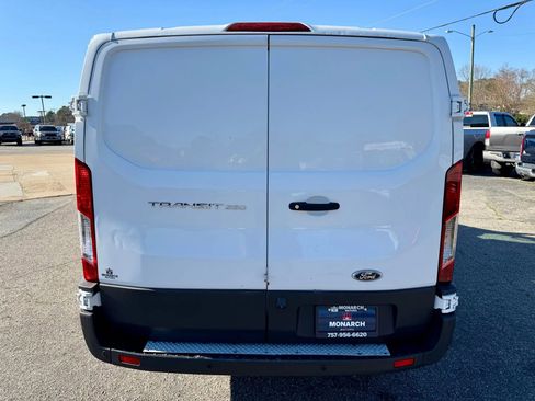 Used 2018 Ford Transit 250 130 Low Roof image 4