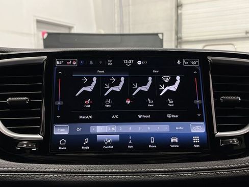 New 2026 Chrysler Pacifica Limited w/ S Appearance Package image 20