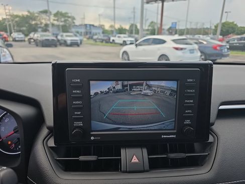 Certified 2021 Toyota RAV4 XLE w/ Convenience Package FWD image 21