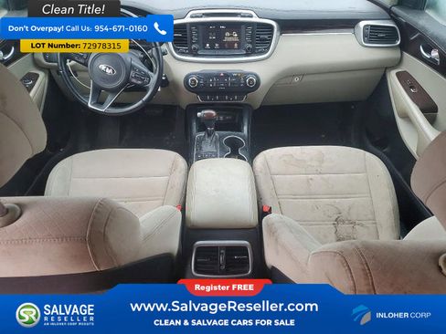 Used 2017 Kia Sorento AWD w/ LX Convenience Package image 9