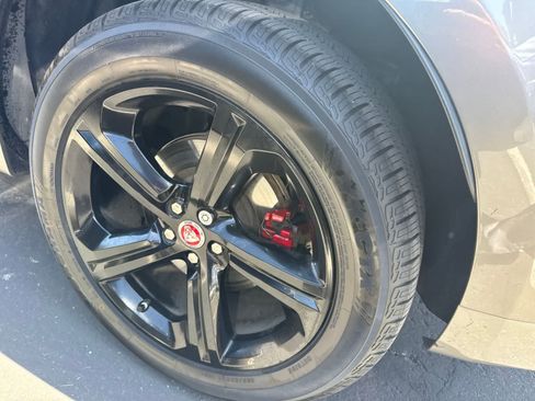 Used 2018 Jaguar F-PACE S AWD/4WD image 12