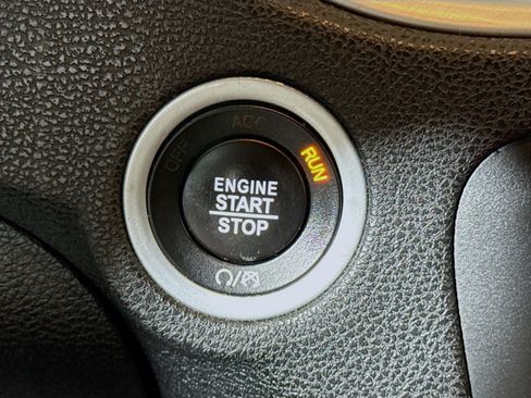 Used 2022 Dodge Charger GT w/ Blacktop Package image 21