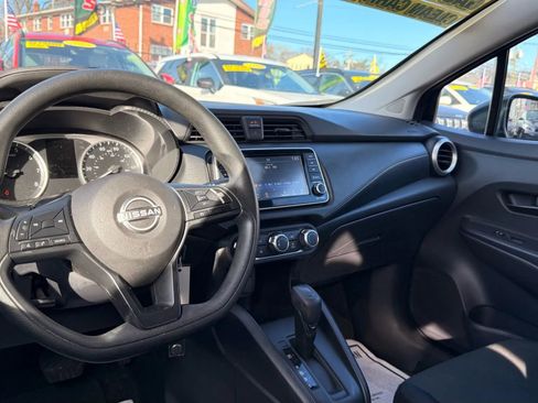 Used 2024 Nissan Versa S w/ S Plus Package image 17