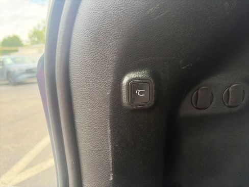Used 2020 Jeep Cherokee Limited AWD/4WD image 41
