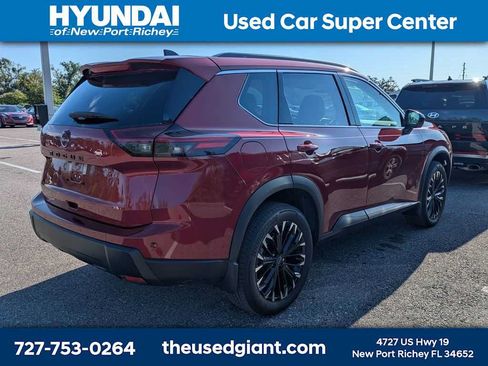 Used 2026 Nissan Rogue Dark Armor FWD image 2