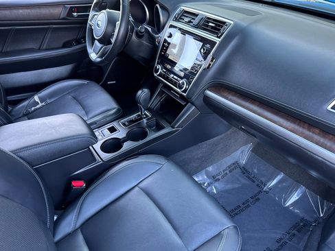 Used 2019 Subaru Outback 3.6R Limited w/ Popular Package #2 image 32
