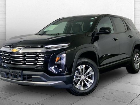 Used 2025 Chevrolet Equinox LT FWD image 13