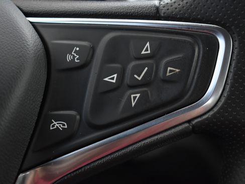 Used 2024 Chevrolet Equinox LS w/ Midnight Edition image 21