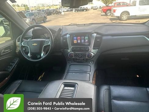 Used 2020 Chevrolet Suburban Premier AWD/4WD image 11