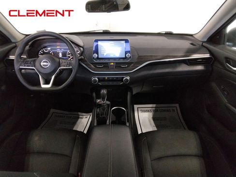 Used 2024 Nissan Altima 2.5 SV image 33