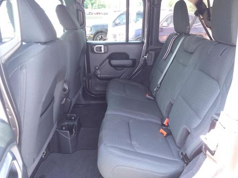 Used 2021 Jeep Wrangler Unlimited Sport image 8