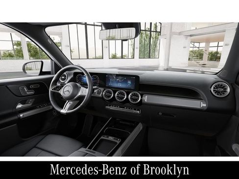 Certified 2026 Mercedes-Benz GLB 250 4MATIC image 8