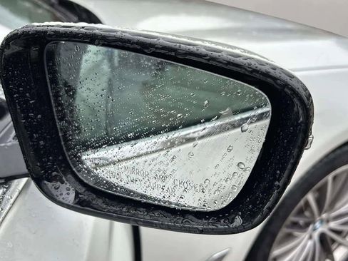 Used 2019 BMW 530i w/ Convenience Package image 26