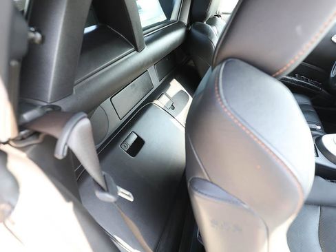 Used 2007 Nissan 350Z Touring RWD image 24