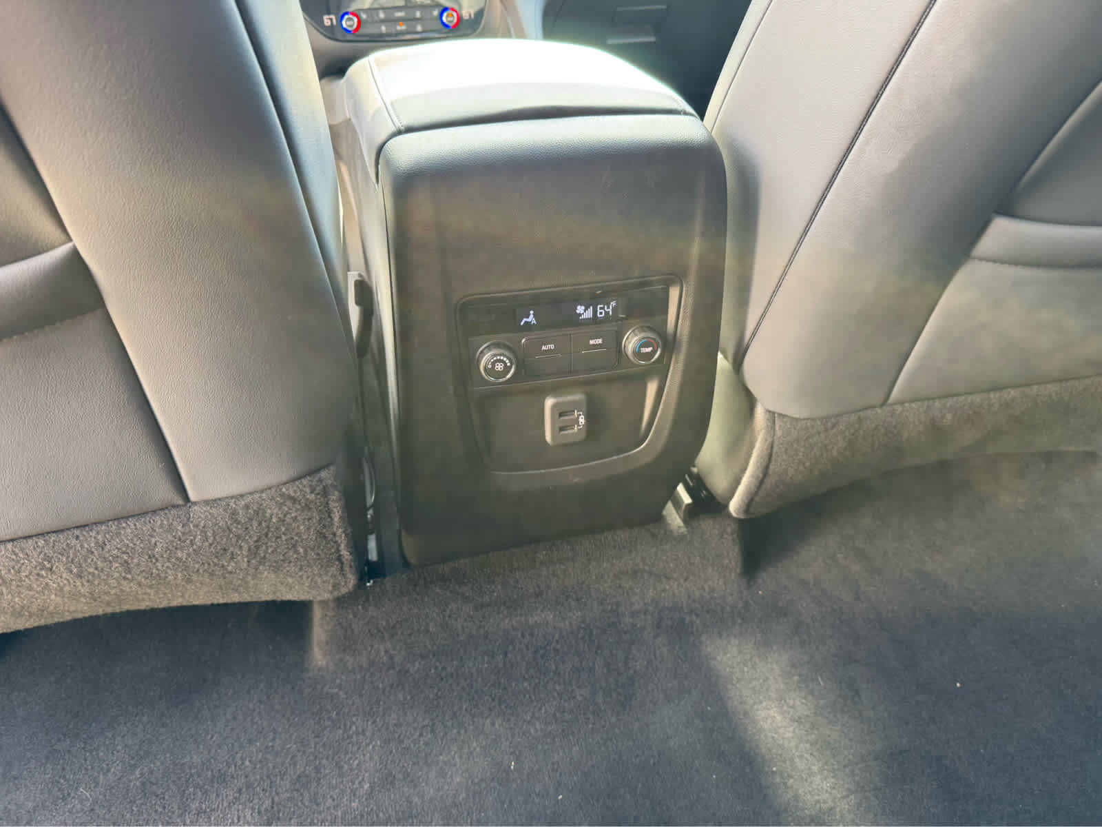 Used 2024 Buick Enclave Essence w/ Experience Buick Package AWD/4WD image 25