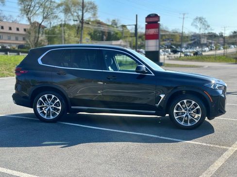 Certified 2024 BMW X5 xDrive40i w/ Premium Package AWD/4WD image 7