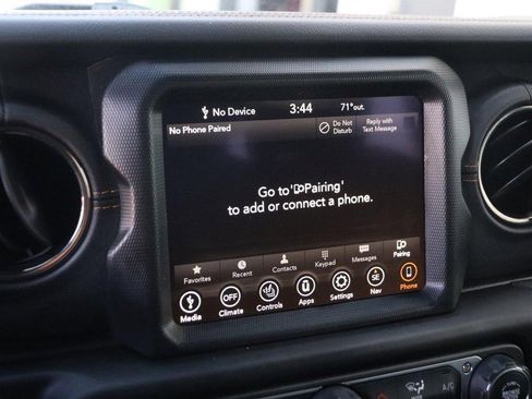 Used 2021 Jeep Wrangler Unlimited Sahara image 16