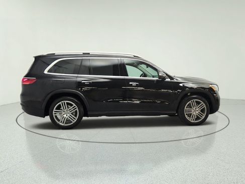 Certified 2026 Mercedes-Benz GLS 450 4MATIC image 4