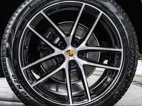 Certified 2025 Porsche Macan image 25