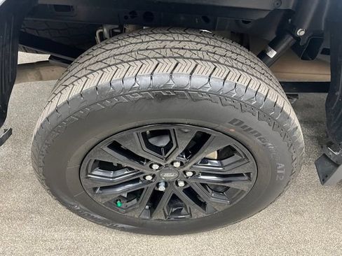 Used 2025 Ford F150 Lariat AWD/4WD image 15