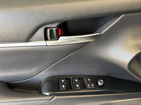 Used 2019 Toyota Camry XSE w/ Carpet Mat Package FWD image 12