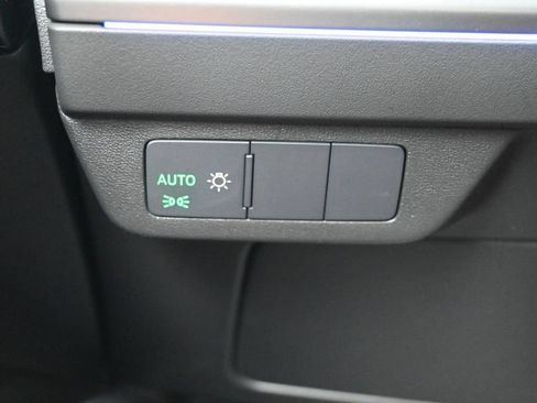 Used 2023 Audi Q4 e-tron Premium Plus AWD/4WD image 35