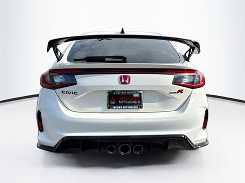 Used 2024 Honda Civic Type R image 10