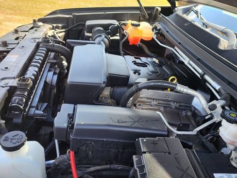 Used 2022 Chevrolet Colorado LT w/ Fleet Safety Package image 46